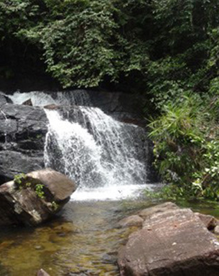  Water Falls In Deniyaya