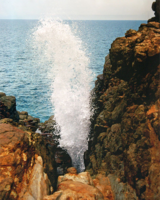  Hummanaya Blow Hole