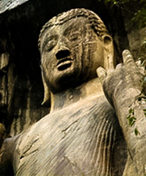  Ras Vehera (Sesuruwa) Buddha Statue